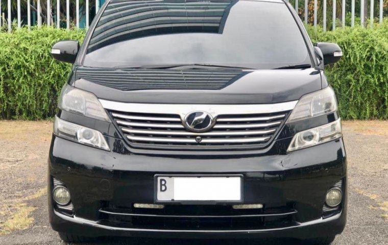 Toyota Vellfire 2.4 Premium