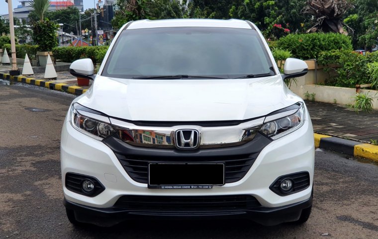 Km21rb Honda HR-V 1.5L E CVT 2018 facelift putih pemakaian 2019 pajak panjang siap pakai