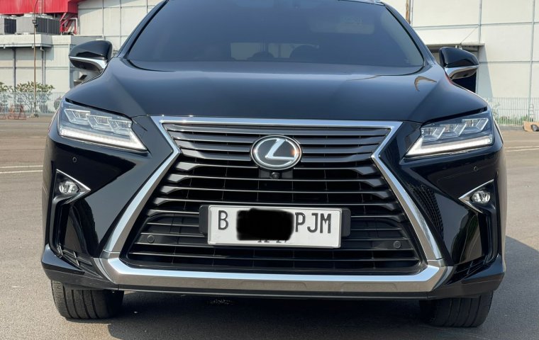 MOBIL SULTAN!! TANGGUH!! LEXUS RX200 T LUXURY AT 2017 KM LOW!!