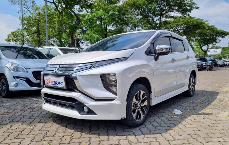 KM ANTIK MITSUBISHI XPANDER ULTIMATE AT 2018 PUTIH BODYKIT