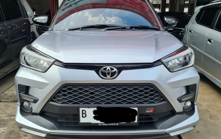 Toyota Raize GR Turbo 1.0 AT ( Matic ) 2022 Silver Hitam Two Tone Km Low 2rban Good Condition