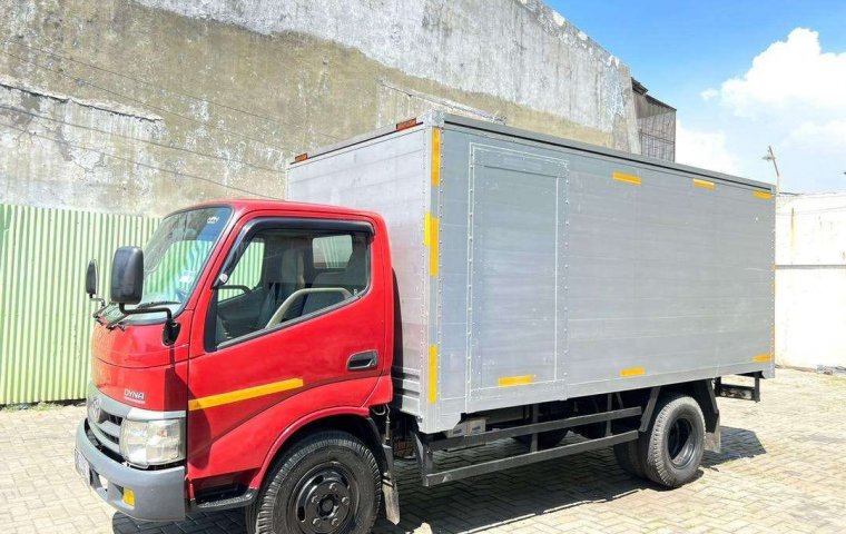 mulus CDD Toyota Dyna 130 XT box alumunium 2012 bok aluminium 130XT