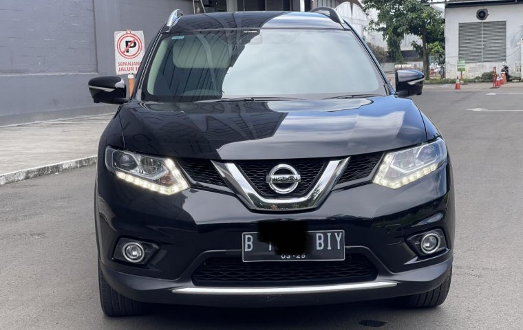 MOBIL BEKAS BERKUALITAS!! HARGA TERJANGKAU!! NISSAN XTRAIL 2.5 AT 2015