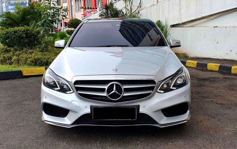 [LOW KM] Mercedes Benz E400 Panoramic AMG Line CKD Facelift AT 2015 Silver