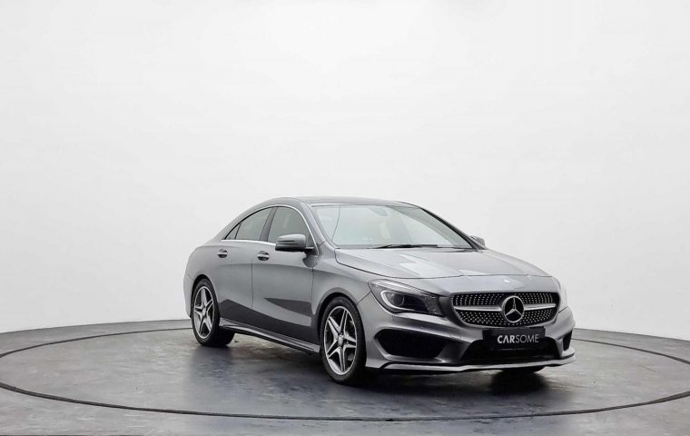 Mercedes-Benz CLA 200 2016 Abu-abu DP 45 JUTA / ANGSURAN 9 JUTA