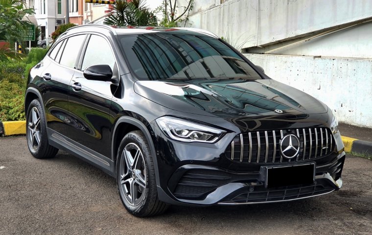 Mercedes-Benz GLA200 AMG Line 2021