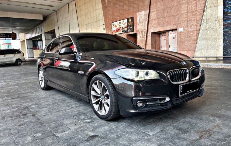 BMW 5 Series 520i 2015