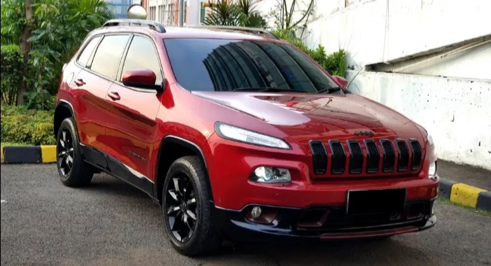 Jeep Cherokee Limited AT 2015 Merah