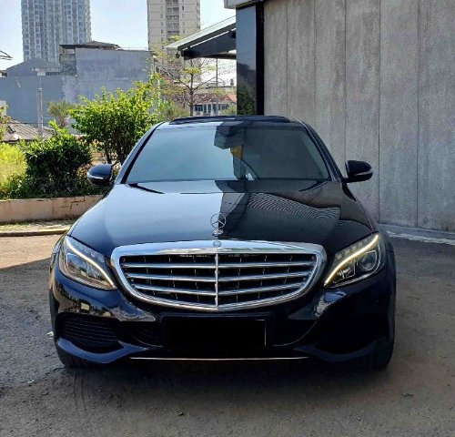 Mercedes Benz C250 Exclusive Line (W205) CKD AT 2015 Black On Beige Like New Condition