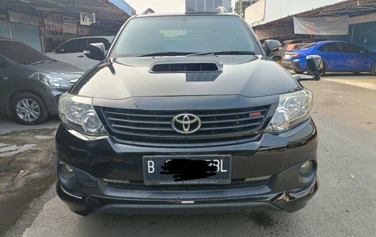 Toyota Fortuner 2.4 TRD VNTURBO AT 2015