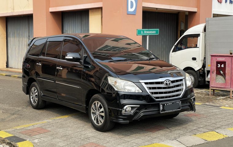 Toyota Kijang Innova V Luxury 2014 dp 14jt pjk 10-2024 bs tkr tambah