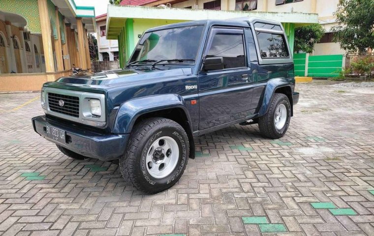 Daihatsu Taft Rocky 2003 dari beli baru