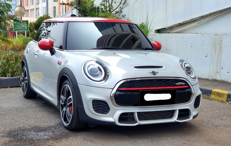 MINI Cooper John Cooper Works 2018 silver km 10rb pajak panjang cash kredit proses bisa dibantu