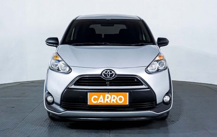 Toyota Sienta V MT 2018
