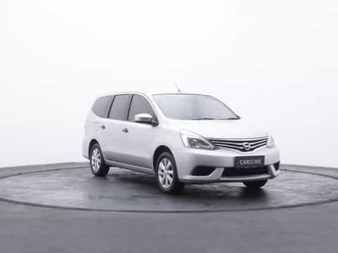 Dijual Nissan Grand Livina SV 2015 Silver Dp Minim Dan Angsuran Ringan