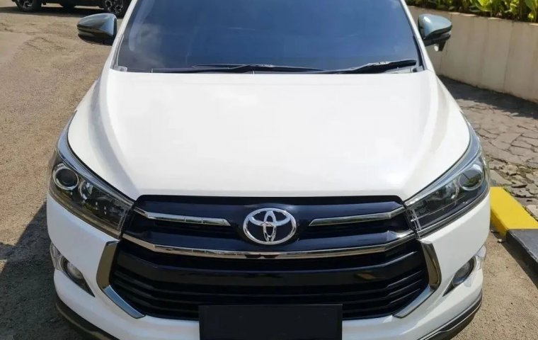 Promo Murah Bandung Toyota Kijang Innova V A/T Diesel 2019 Putih
