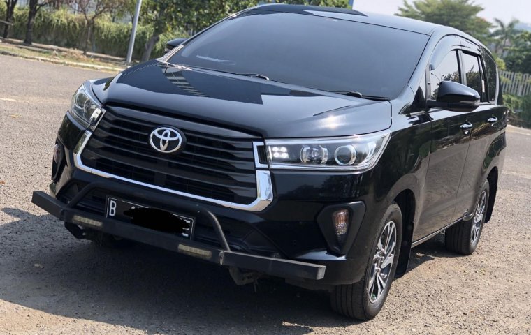 Toyota Kijang Innova V 2021 Hitam