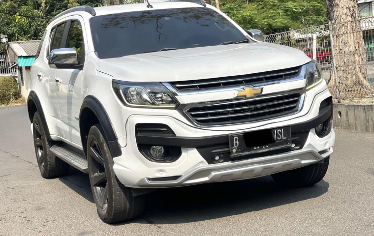 Chevrolet Trailblazer LTZ 2018 SUV LANGKA SIAP PAKAI