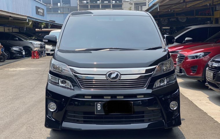 Toyota Vellfire ZG 2013 Hitam