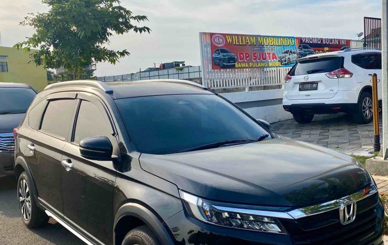 Honda BR-V Prestige Honda Sensing 2022 Pemakaian 2023 Kondisi sangat istimewa mulus terawat