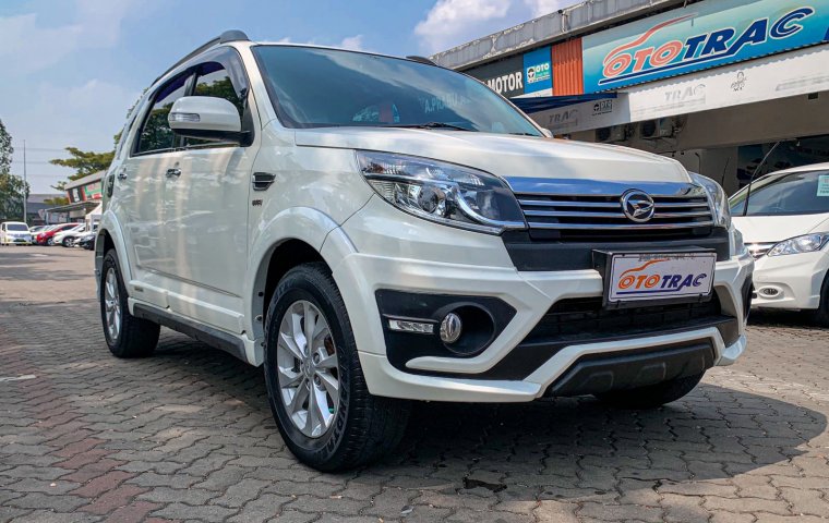 Daihatsu Terios ADVENTURE R MT Manual 2015 Putih KM Rendah Istimewa