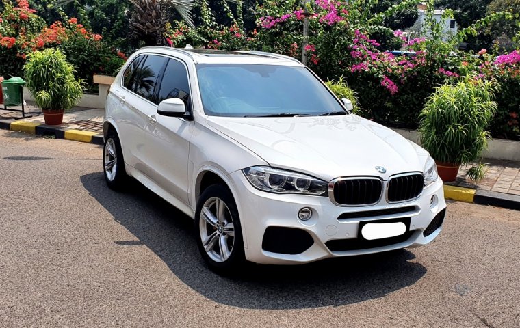 BMW X5 m package 2014 putih 35rban mls cash kredit proses bisa dibantu
