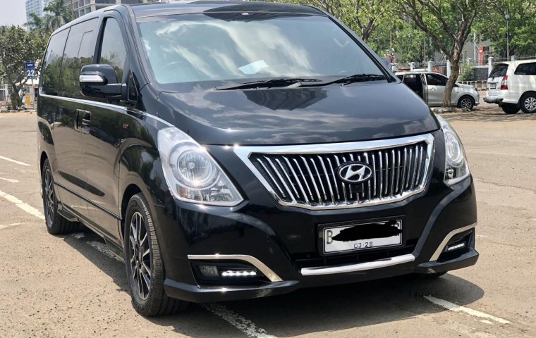 Hyundai H-1 Royale Diesel at 2018 Hitam