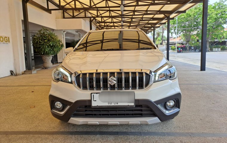 Suzuki SX4 S-Cross NewA/T 2022 Putih