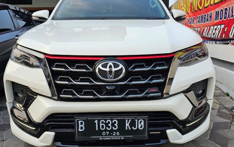 Toyota Fortuner 2.4 VRZ TRD Matic Tahun 2021 Kondisi Mulus Terawat Istimewa