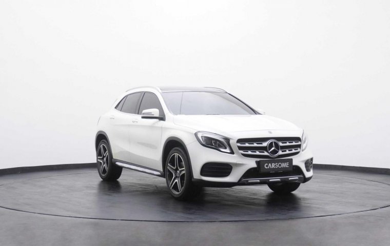 Mercedes-Benz GLA 200 AMG Line 2018 SUV