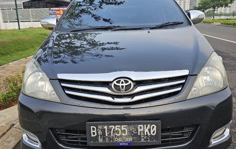 Toyota Kijang Innova 2.0 V Matic Tahun 2011 Kondisi Mulus Terawat Istimewa