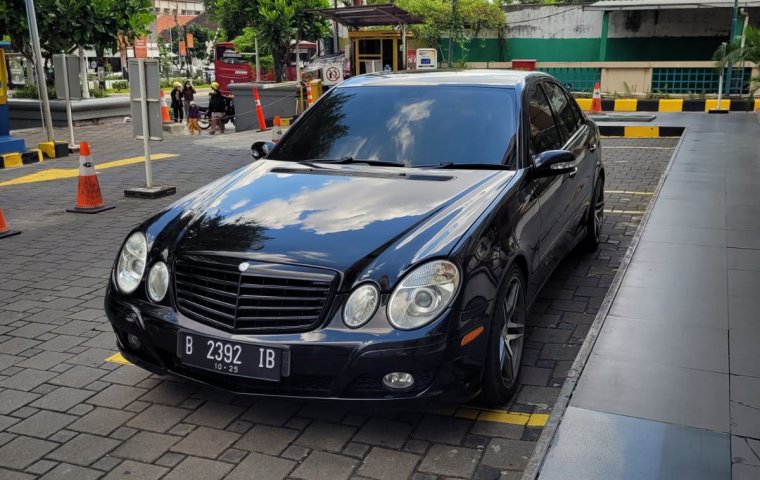 Mercedes Benz E240 2005