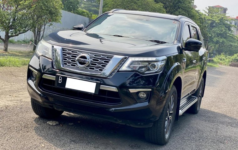 Nissan Terra 2.5L 4x2 VL AT 2018 Hitam