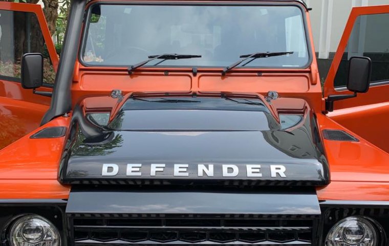 Land Rover Defender Limited Adventure 2016