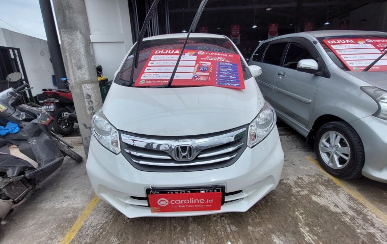 Honda Freed SD 2013