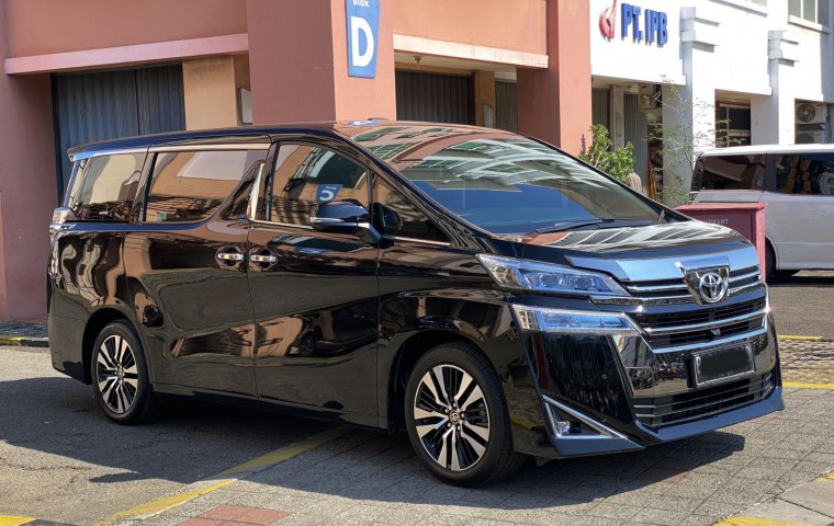 Toyota Vellfire 2.5 G A/T 2019 dp ceper bs TT