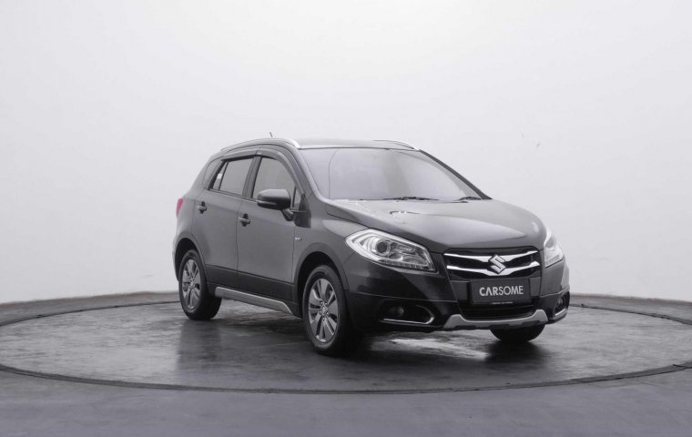 Suzuki SX4 S-Cross AT 2016  - Beli Mobil Bekas Murah