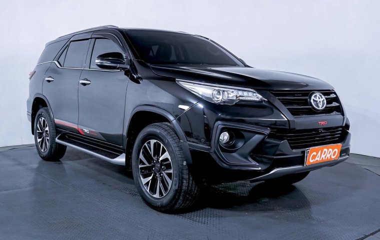 JUAL Toyota Fortuner 2.4 VRZ TRD AT 2019 Hitam