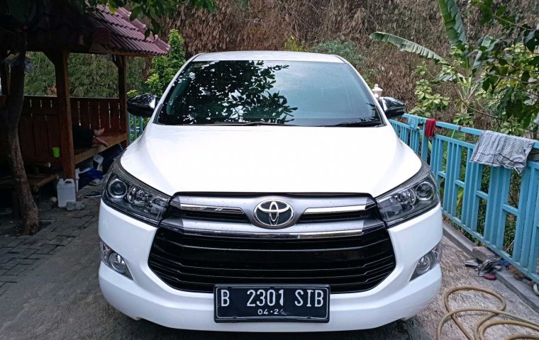Toyota Kijang Innova 2.4 V M/T Diesel 2019