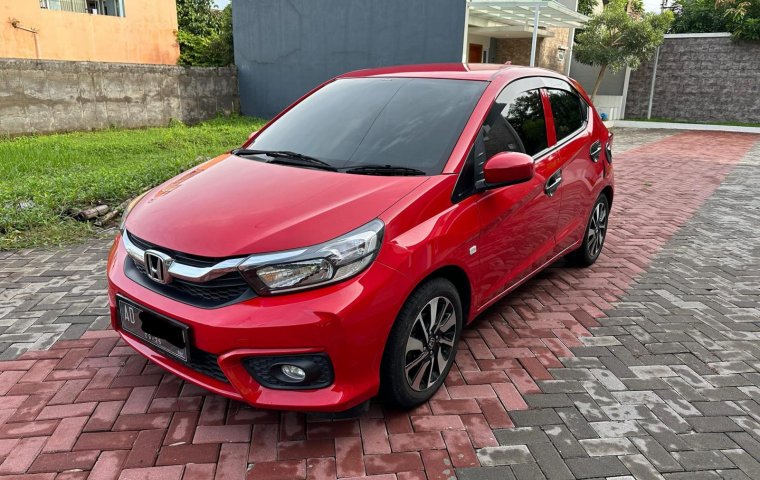 Honda Brio E Automatic Merah