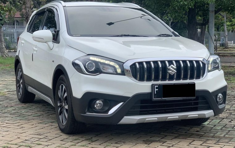 Suzuki SX4 S-Cross AT