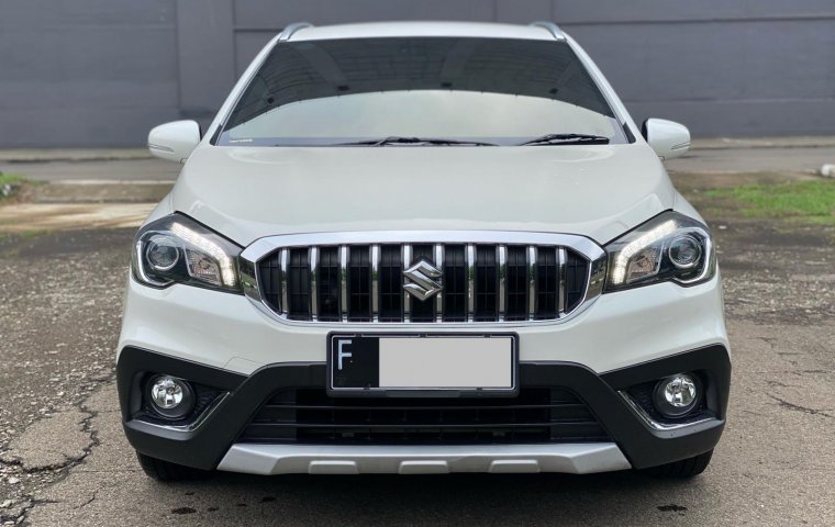 Suzuki SX4 S-Cross AT 2018 Putih