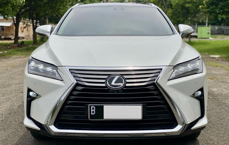 Lexus RX 200T Lux at 2016 Putih