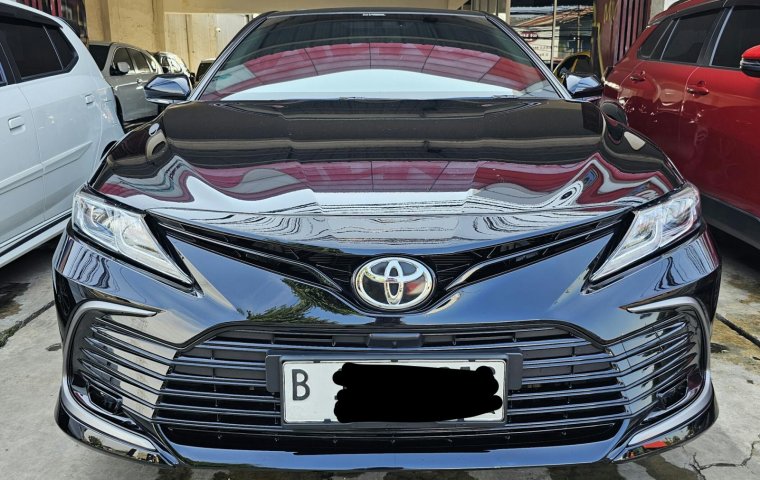 Toyota Camry V 2.5 AT ( Matic ) 2023 Hitam Km 8rban Siap Pakai