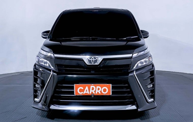 Toyota Voxy 2.0 A/T 2018  - Promo DP & Angsuran Murah