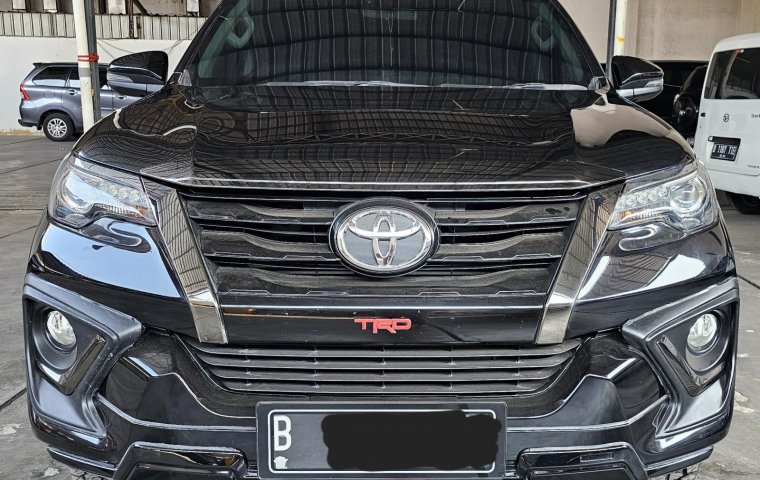 Toyota Fortuner TRD A/T ( Matic Diesel ) 2019 Hitam Mulus Siap Pakai Good Condition