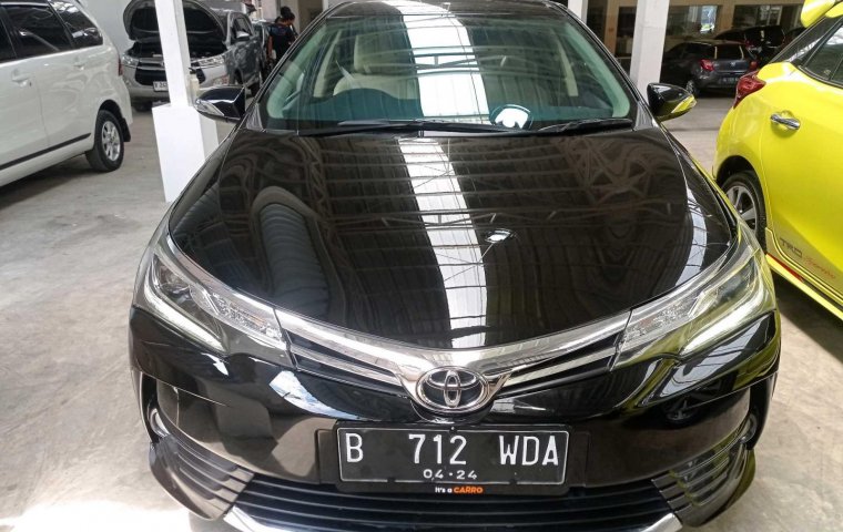 Toyota Corolla Altis V 1.8 AT 2019