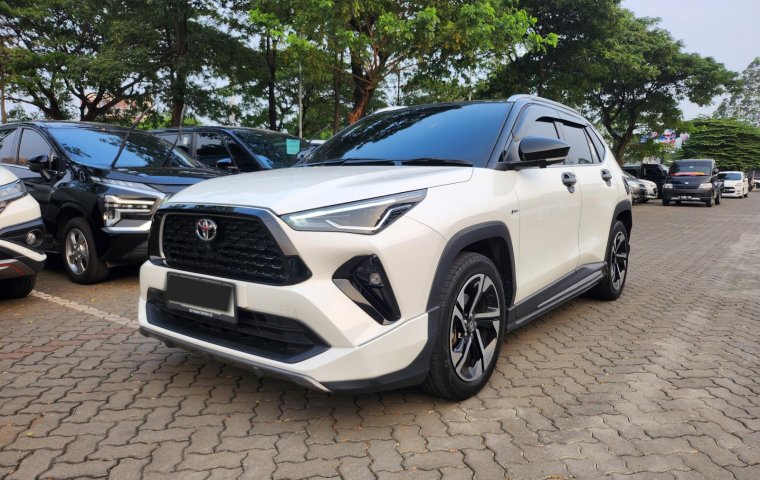 Toyota Yaris Cross 1.5 S GR Hybrid CVT TSS 2023 Putih Aero Package