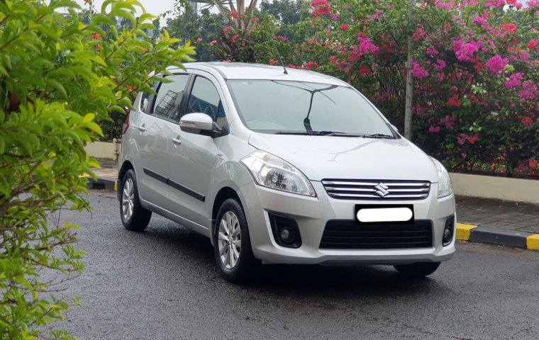 Suzuki Ertiga GL 2014 manual silver km 36 ribuan cash kredit proses bisa dibantu