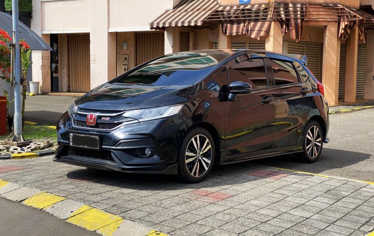 Honda Jazz RS CVT 2019 dp 10jt matic usd 2020 bs Tt